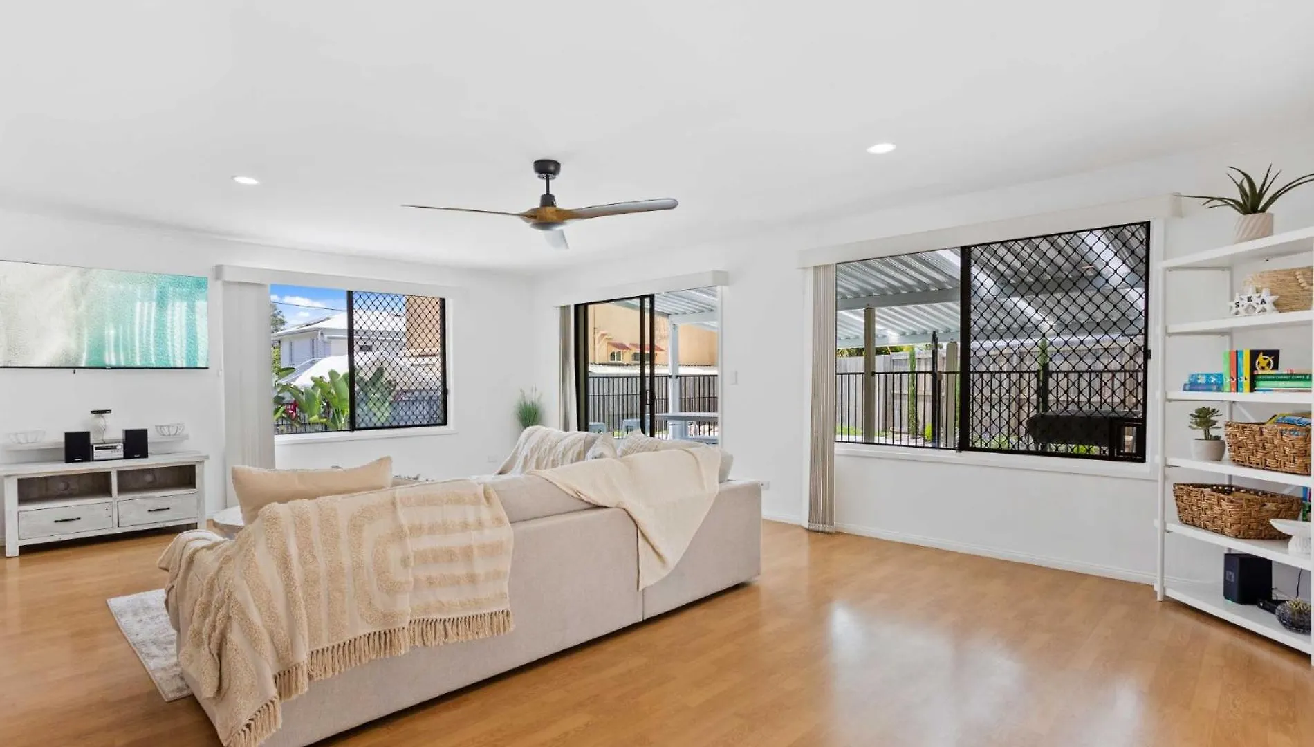 Charming Home Away From Home! Gold Coast Apartment