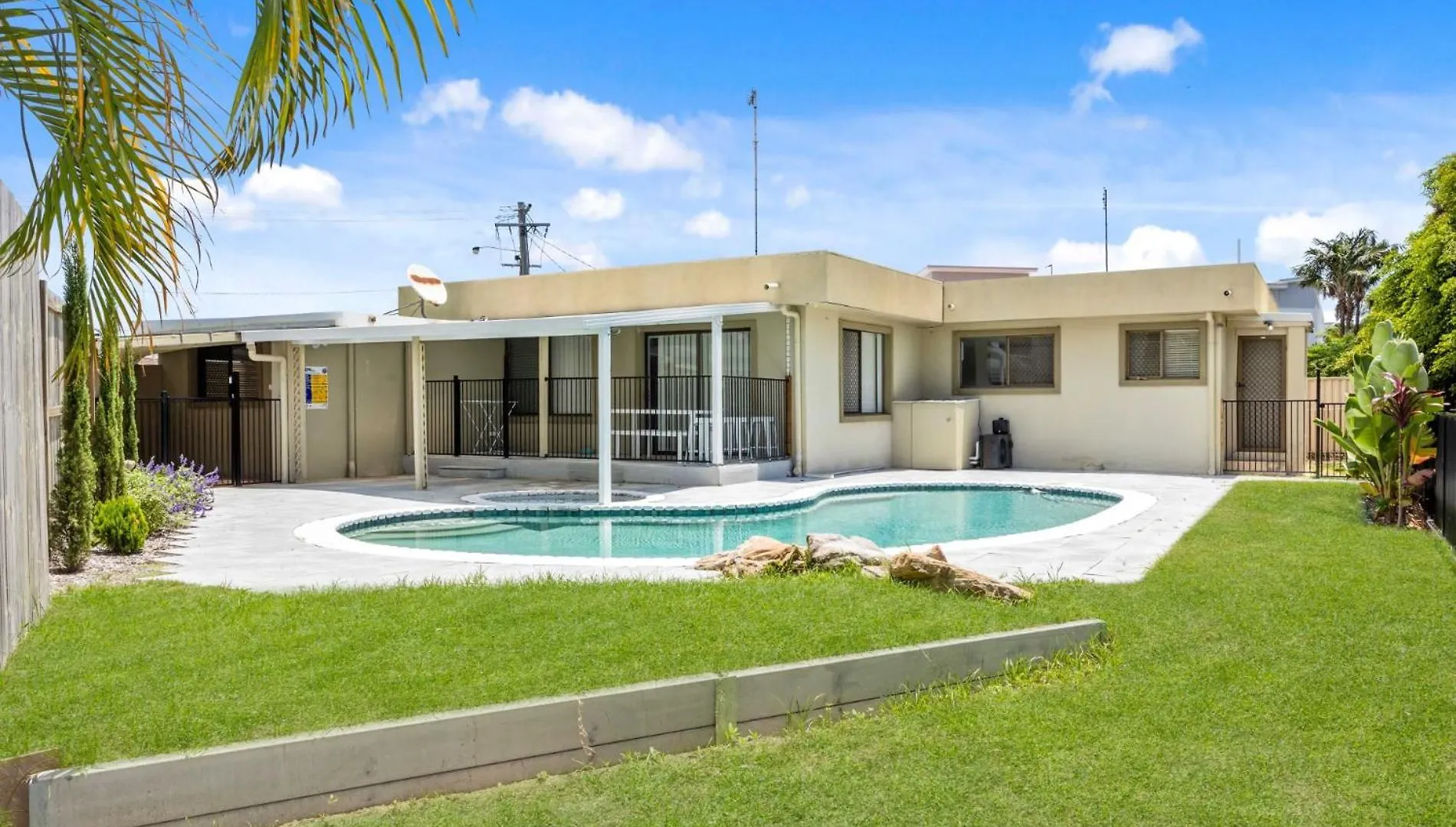 Charming Home Away From Home! Gold Coast