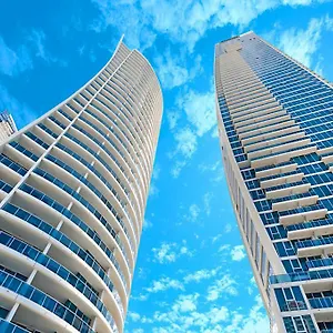 H Star Residences-- Paradise Stayz Gold Coast